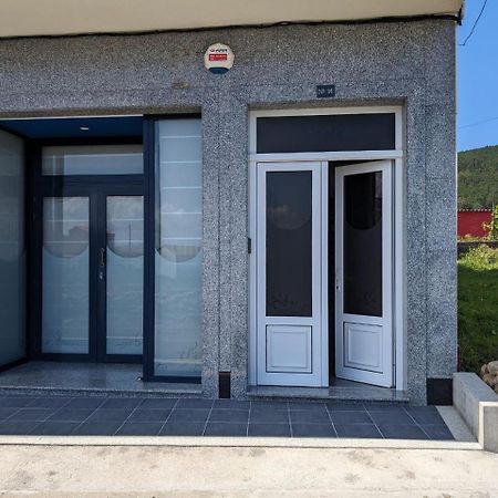 Vivienda Turistica Vacacional Maricarmen Hotel Arou ภายนอก รูปภาพ