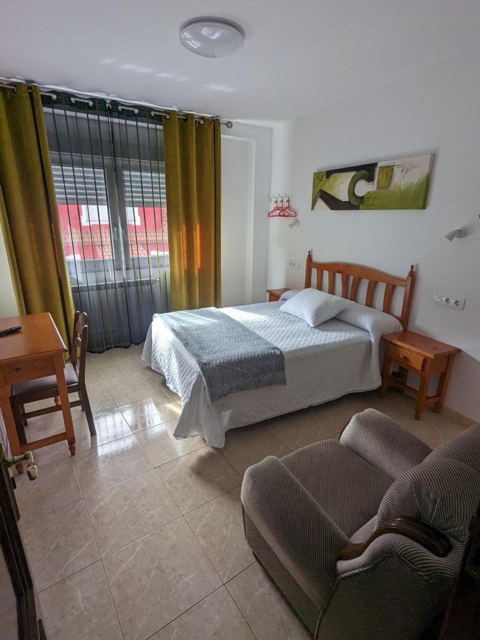 Vivienda Turistica Vacacional Maricarmen Hotel Arou ภายนอก รูปภาพ