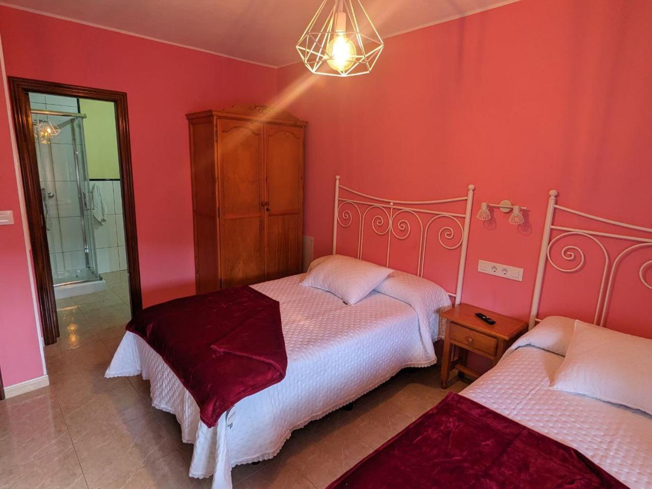 Vivienda Turistica Vacacional Maricarmen Hotel Arou ภายนอก รูปภาพ
